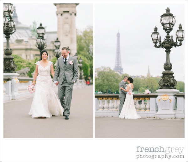 Paris elopement celebrant