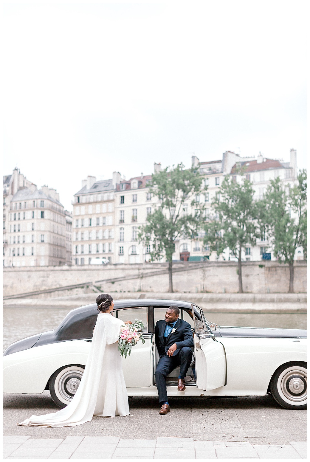elope in paris, paris officiant, maitha lunde photography