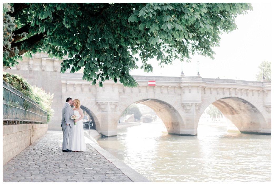 elope in paris, celebrant in paris, paris wedding