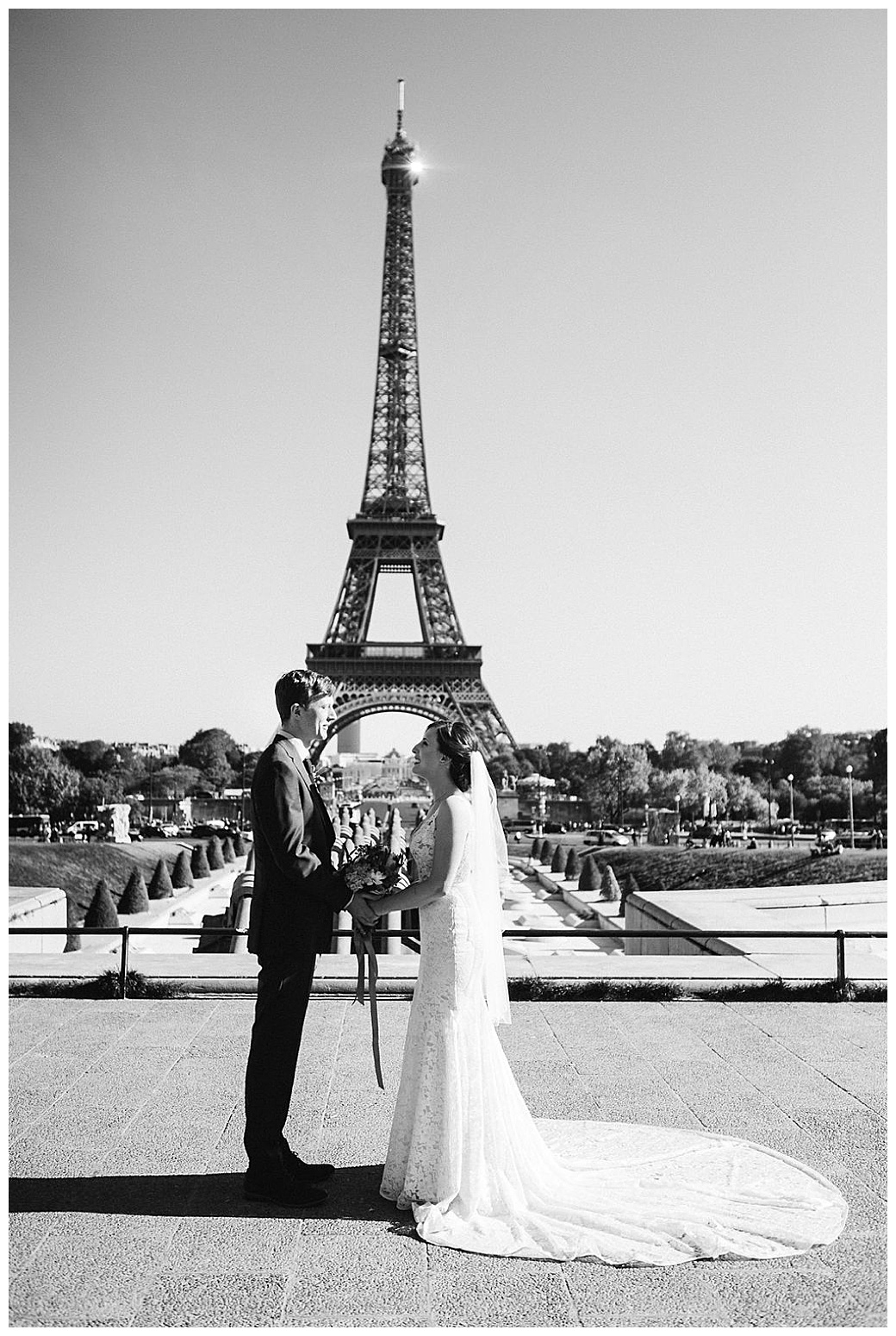 eiffel tower elopement, paris wedding planner, wedding officiant in paris