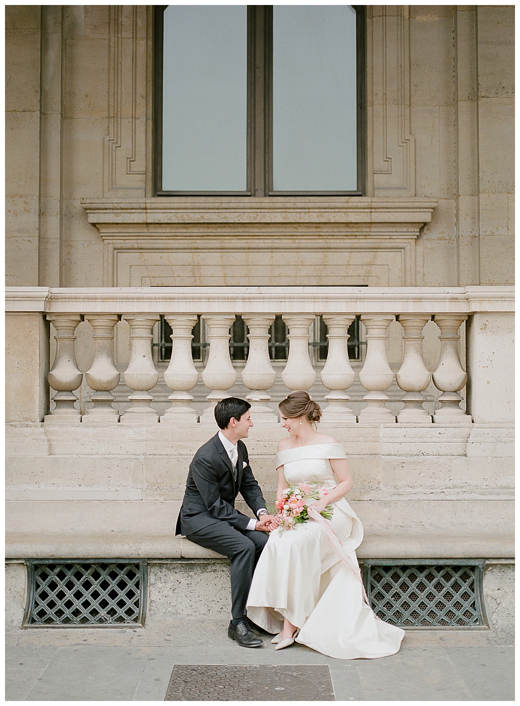 paris elopement, wedding officiant in paris, paris wedding, brides bouquet