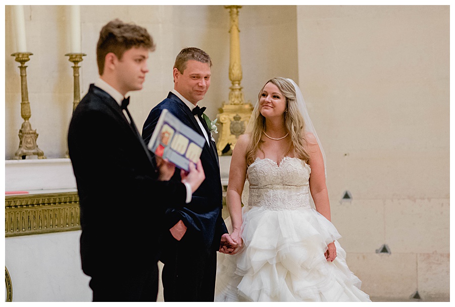 paris elopement planner, wedding officiant in paris, paris wedding in Palais Royale gardens, Paris wedding planner located in Paris, chapelle Expiatoire wedding church wedding in Paris